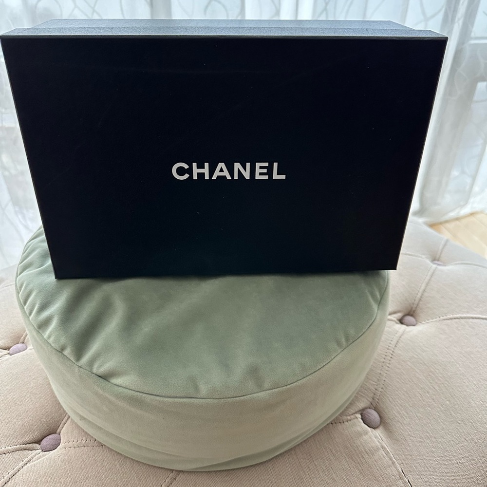Authentic Chanel Shoe Box with tissue paper included. Brand new Excellent cond. - Picture 2 of 6